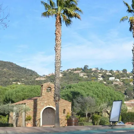 Apartamento T2 Avec Balcon, Proche Saint Clair, Parking, 4 Couchages - - Fr-1-251-258 Le Lavandou